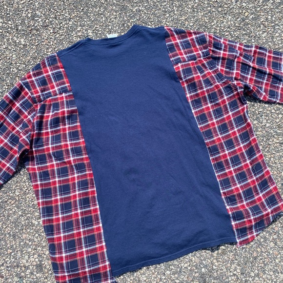 Patriots Flannel - Picture 3 of 3